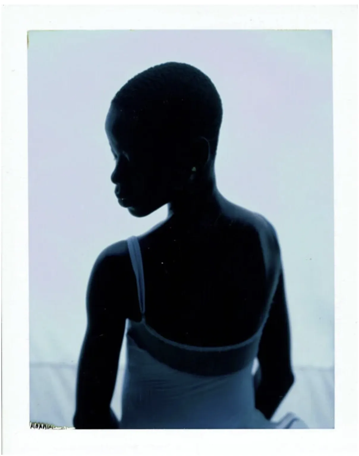 Ijó — young dancer silhouette portrait